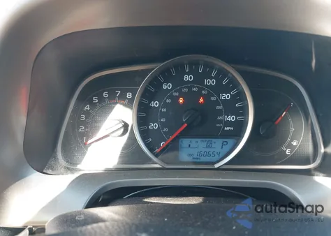 2015 Toyota Rav4 Le z USA, uszkodzony, nr VIN JTMBFREV8FJ015638